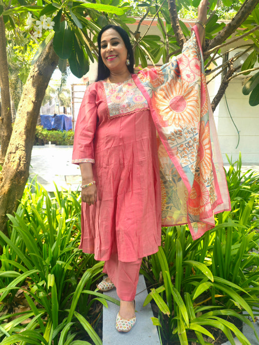 Saanjh Peach Solid Anarkali