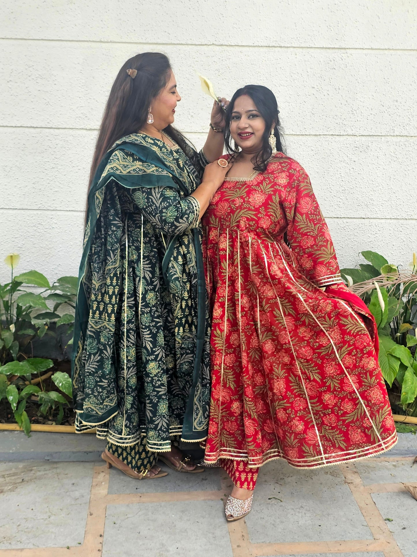 Suhani Bright Red Floral Cotton Anarkali