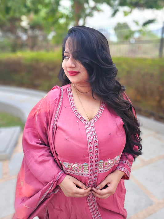 Saanjh Mauve Pink Front Slit Anarkali