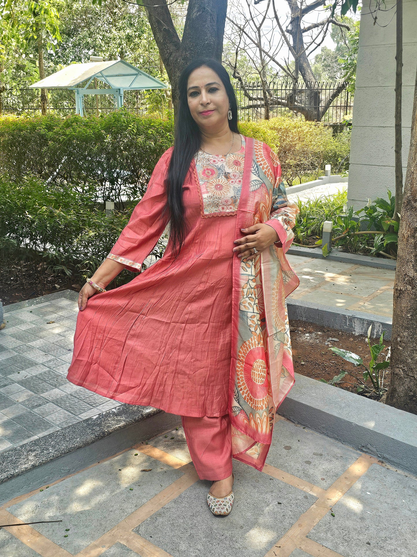 Saanjh Peach Solid Anarkali