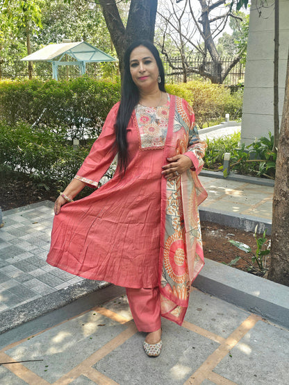 Saanjh Peach Solid Anarkali