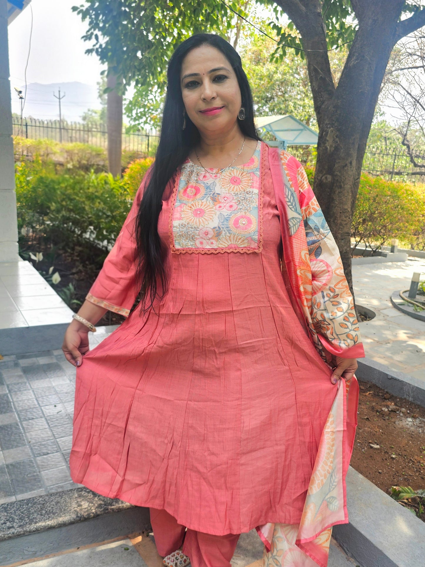 Saanjh Peach Solid Anarkali