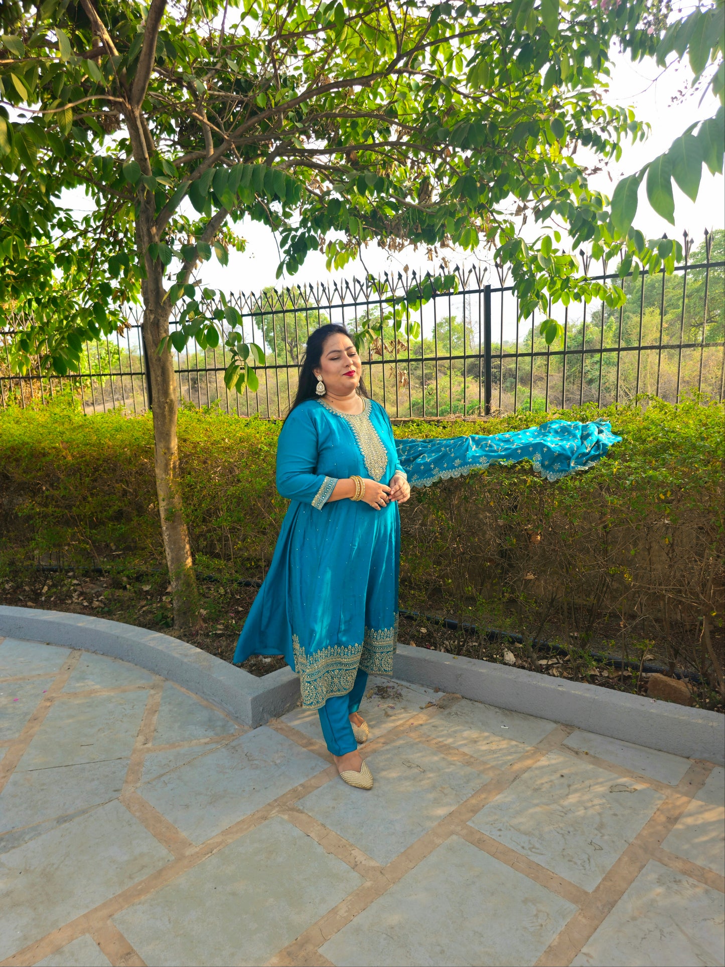 Noor Firozi Solid Vichitra Silk Anarkali