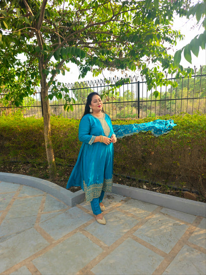 Noor Firozi Solid Vichitra Silk Anarkali