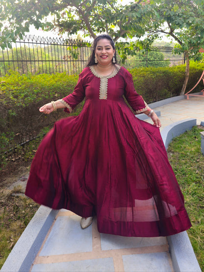 Suhani Maroon Silk Blend Anarkali