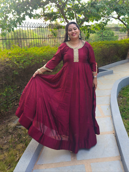 Suhani Maroon Silk Blend Anarkali