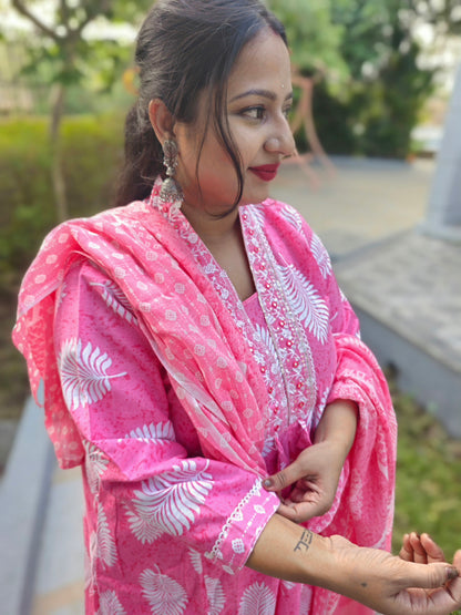 Sukoon Baby Pink Floral Cotton Anarkali