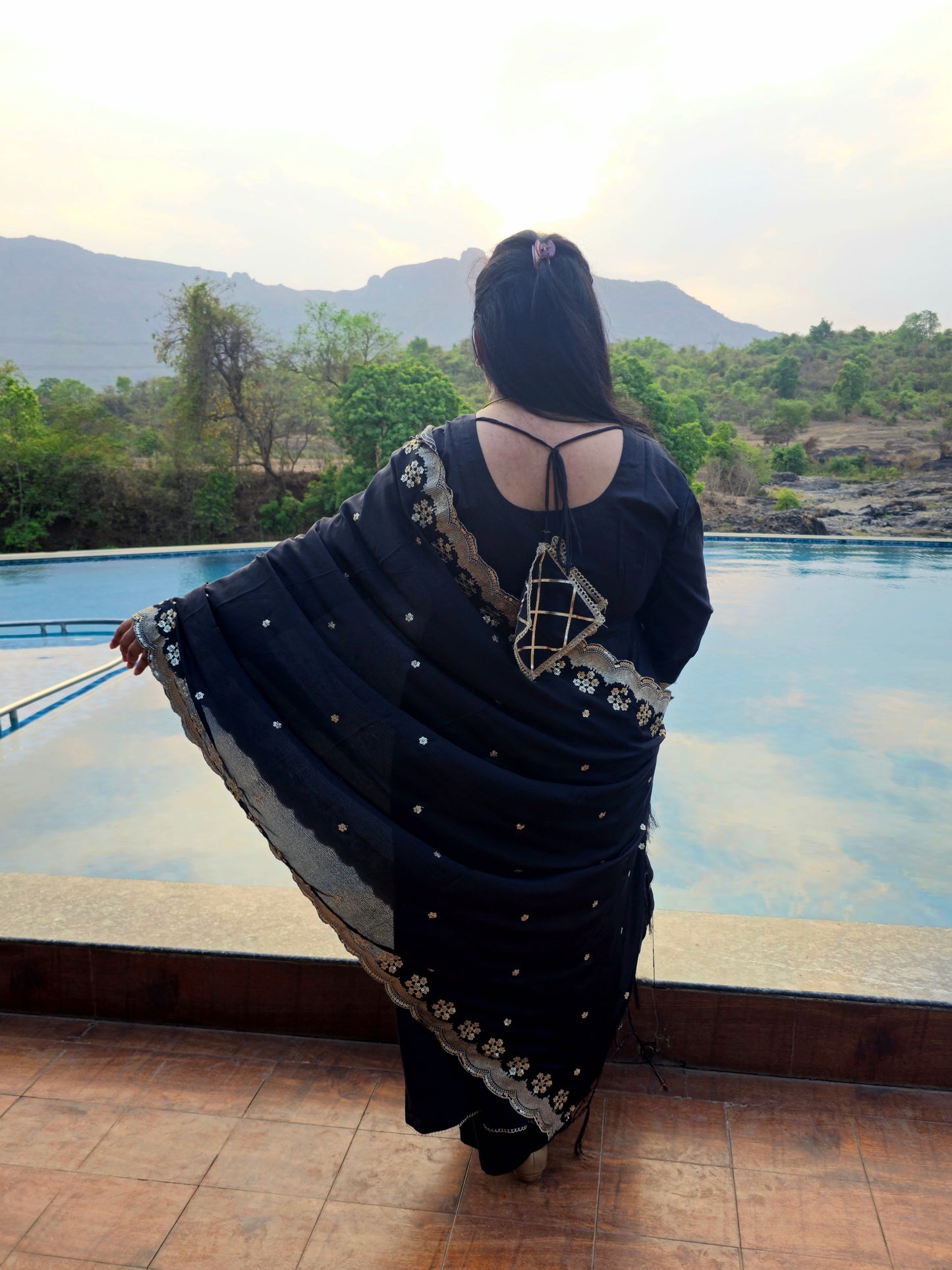 Ruhani Black Solid Cotton Anarkali