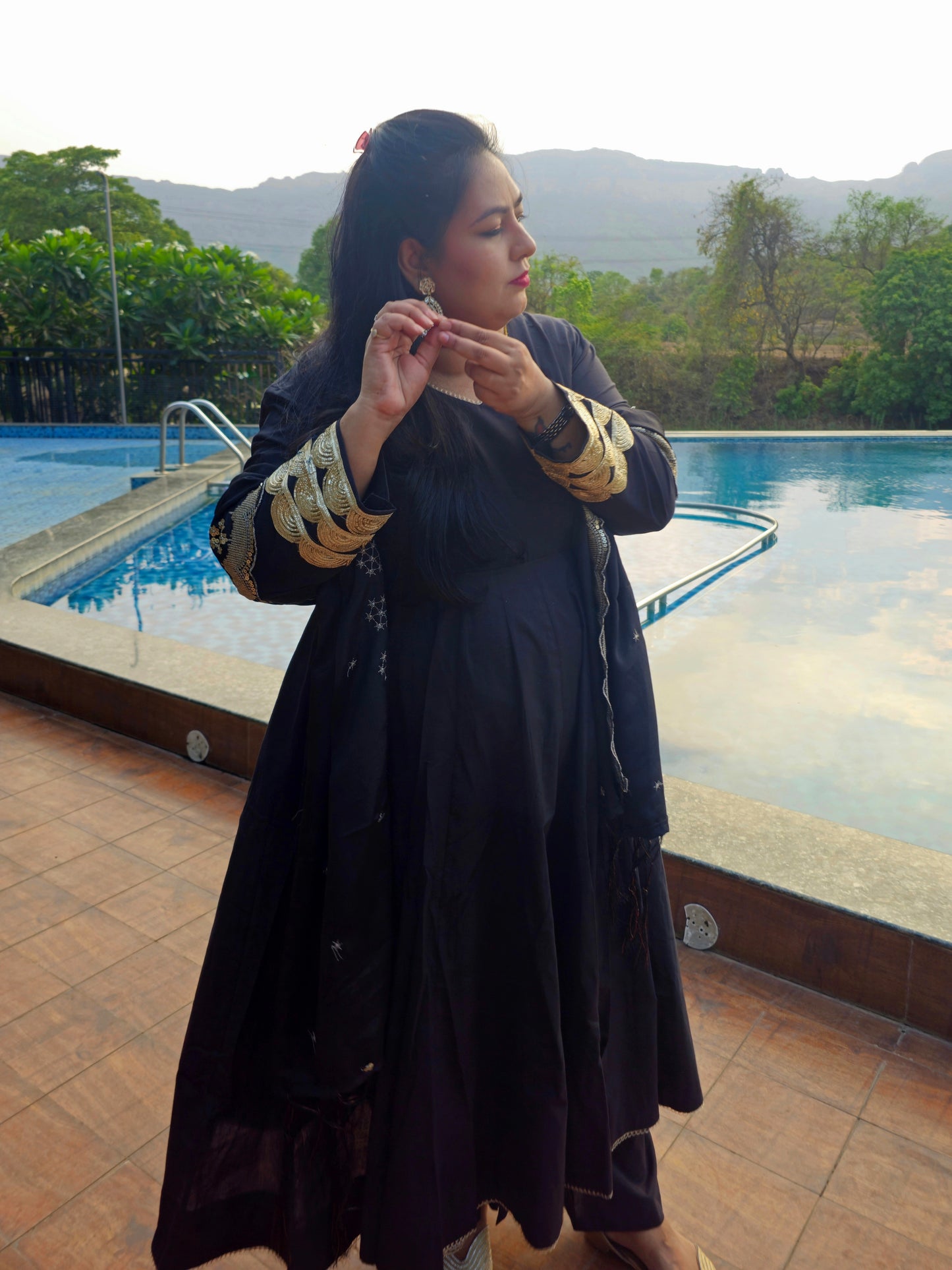 Ruhani Black Solid Cotton Anarkali