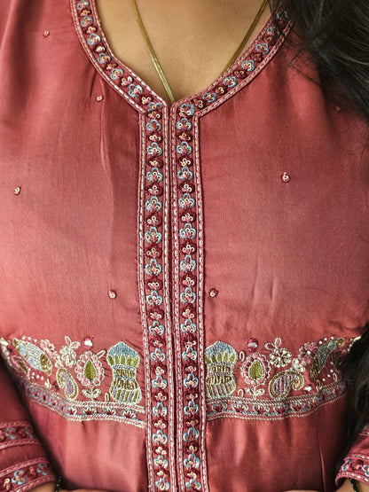Saanjh Mauve Pink Front Slit Anarkali